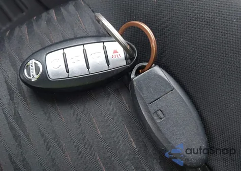 2017 Nissan Rogue Sv z USA, uszkodzony, nr VIN KNMAT2MT2HP612084